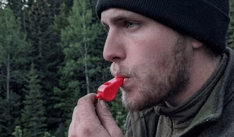 Sifflet de survie  multiplier tes chances d’être retrouvé
